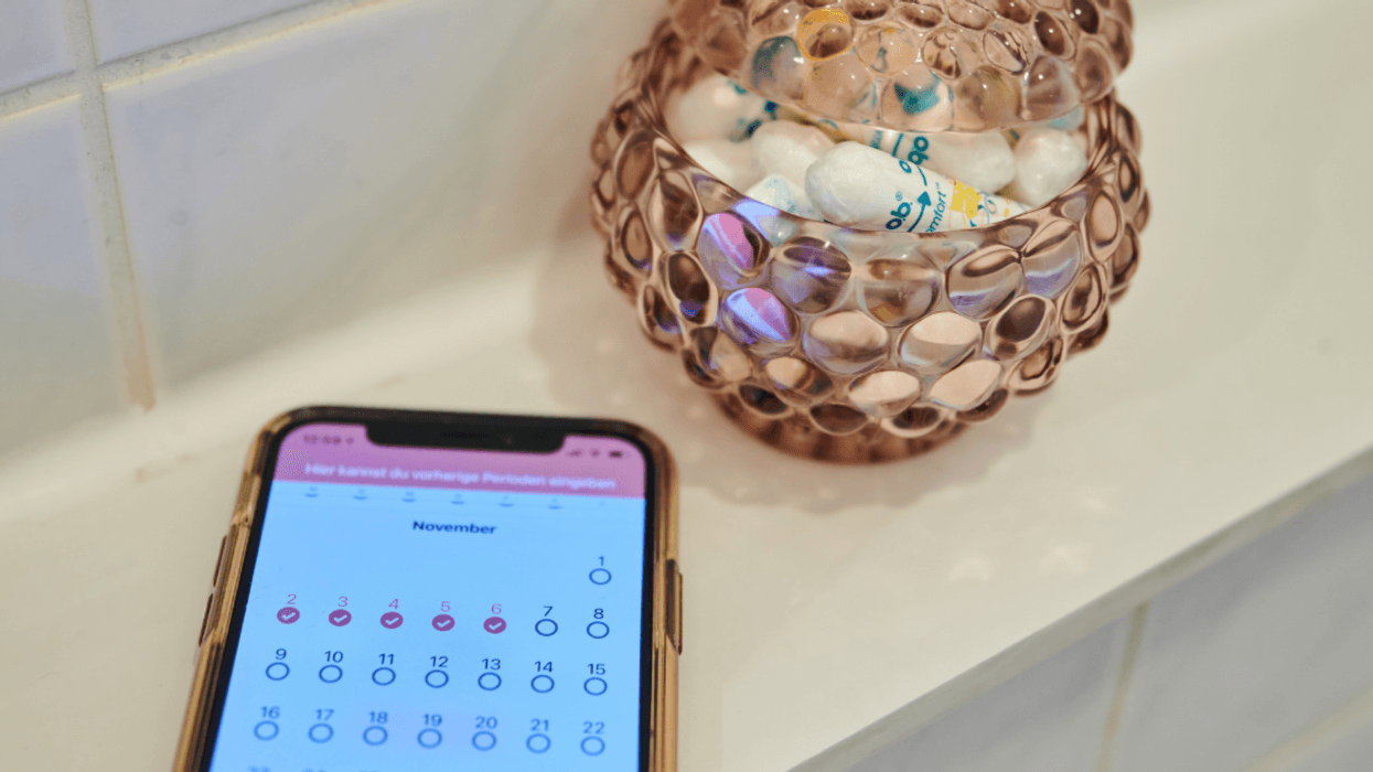 Pro-Choice Activist Warns Why Now Is The Time To Delete Your Period-Tracking App In Eye-Opening Thread