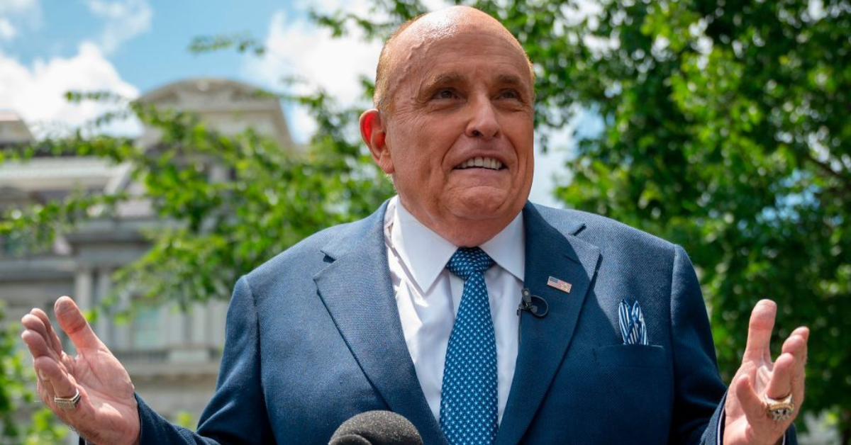 Giuliani Used Secret Tunnel Under Mar-A-Lago While Depressed And Drinking After Losing 2008 GOP Bid, Book Claims
