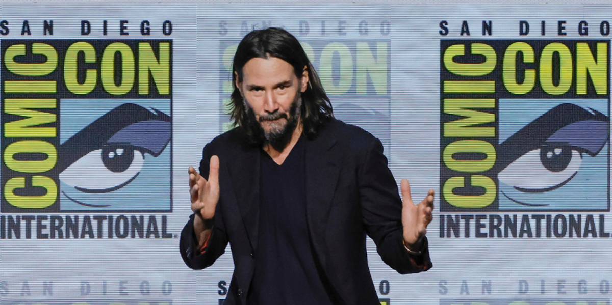 A Couple Randomly Invited Keanu Reeves To Their Wedding At Hotel He Was Staying In—And He Came