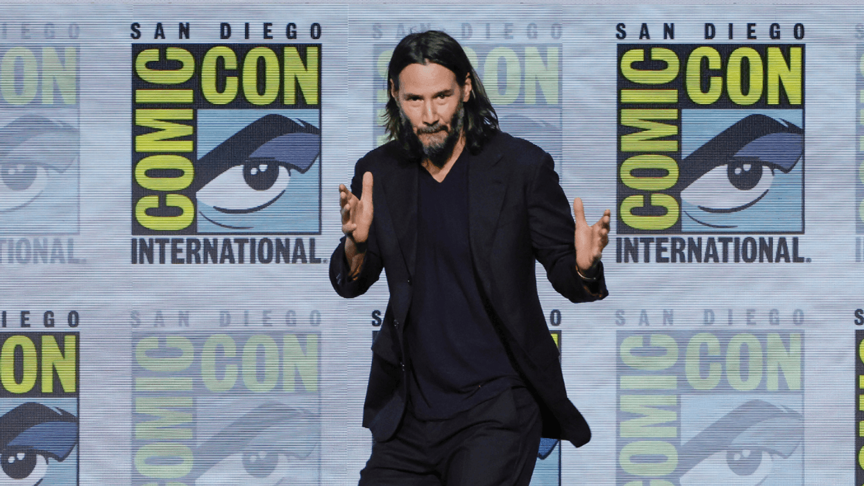 A Couple Randomly Invited Keanu Reeves To Their Wedding At Hotel He Was Staying In—And He Came