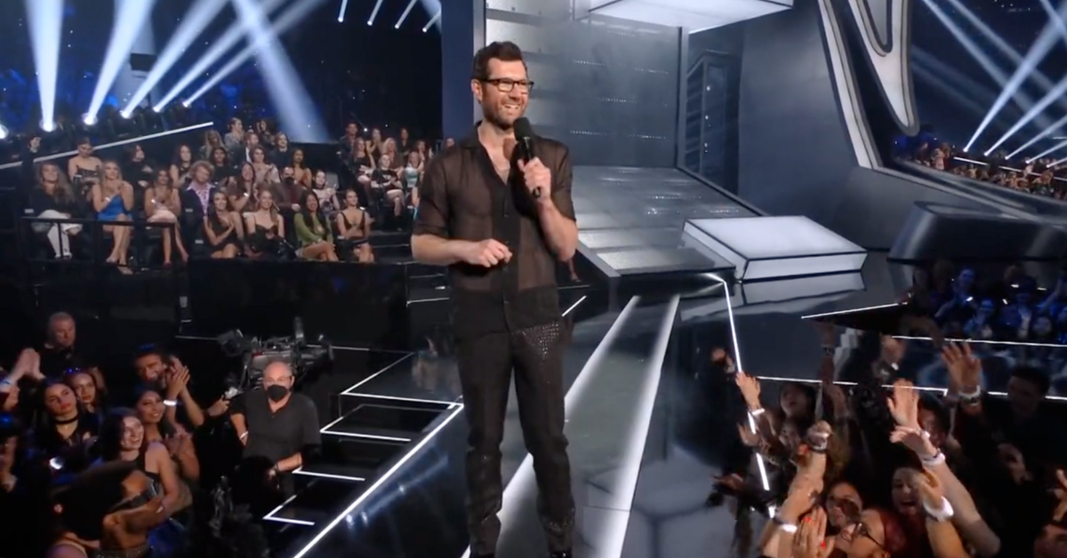 Billy Eichner Scorches 'Homophobes On The Supreme Court' In Epic VMA Speech About His Upcoming Gay RomCom
