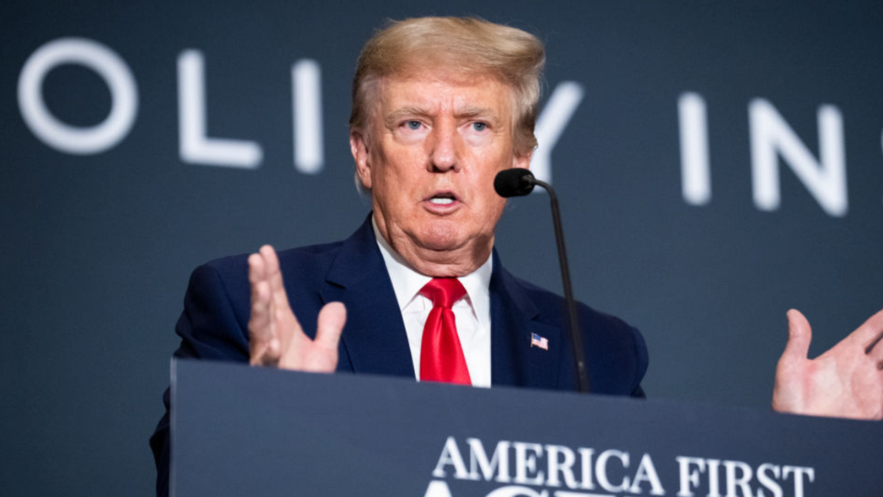 Trump Just Held A Shady Meeting On His Golf Course Where No One Was Golfing–And Twitter Has Theories