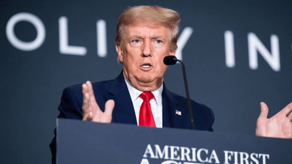 Trump Just Held A Shady Meeting On His Golf Course Where No One Was Golfing–And Twitter Has Theories