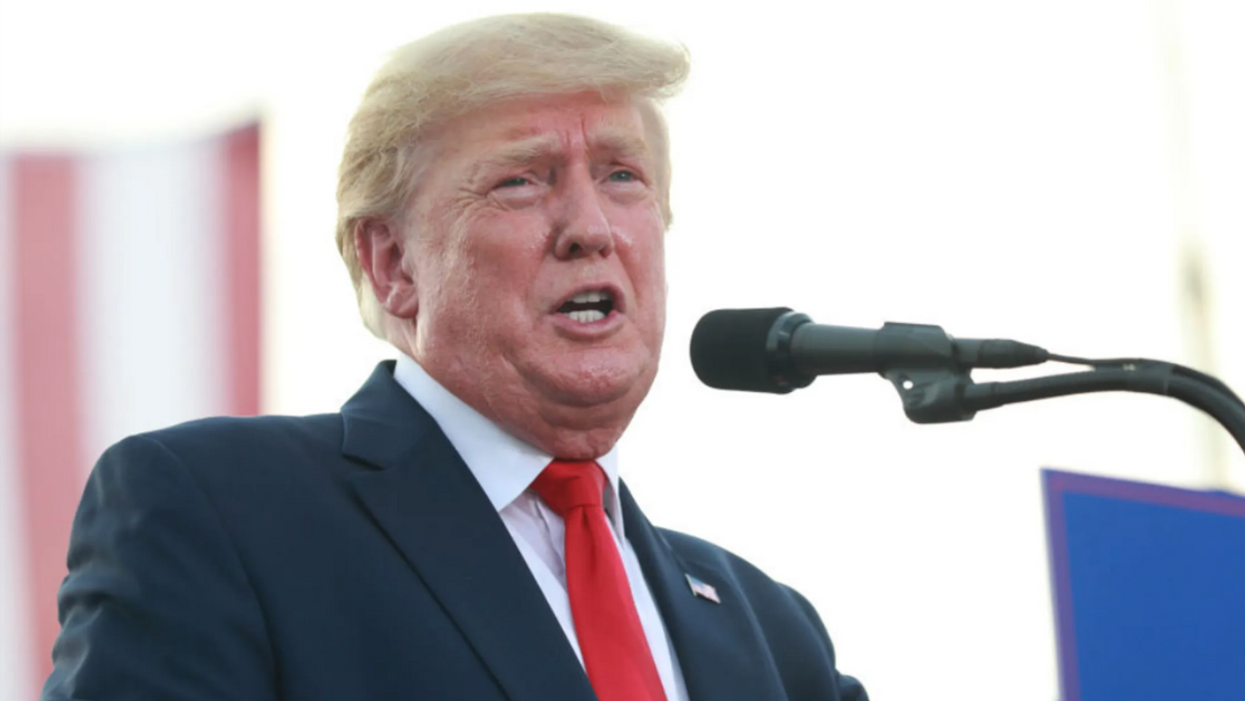 Trump Dragged After Somehow Misspelling 'Stolen' In Truth Social Post About The 2020 Election