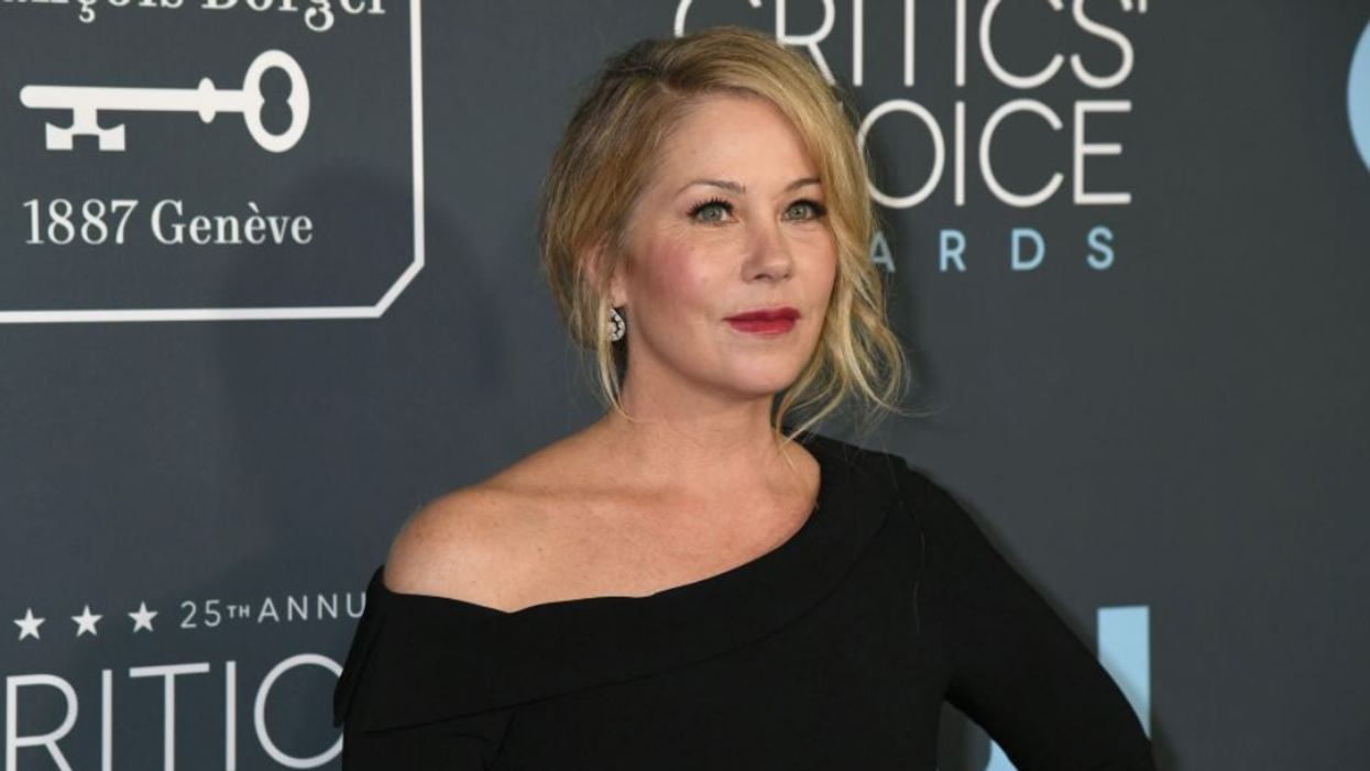 Christina Applegate Opens Up About Walking With Cane And Gaining 40 Pounds After MS Diagnosis