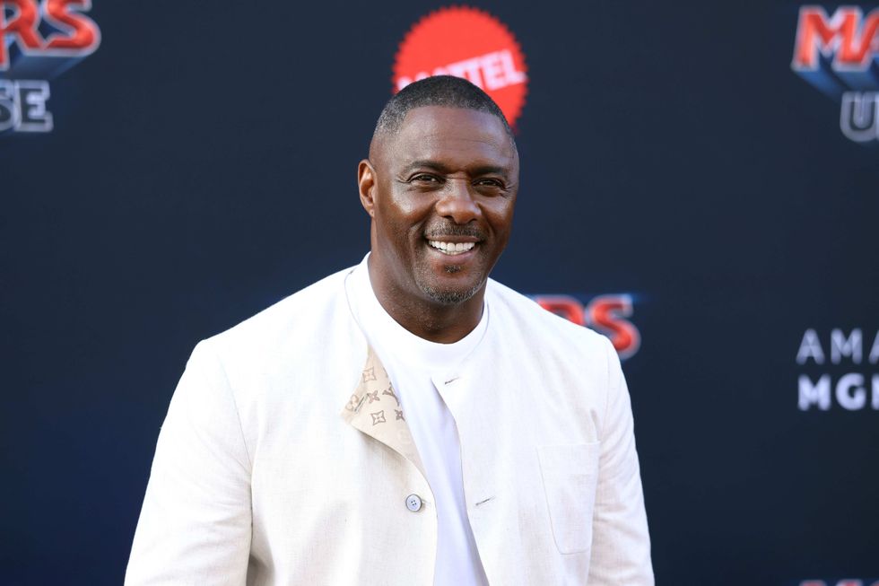 Idris Elba Just Explained Why He Doesn't Think A Black James Bond Is A 'Realistic Thing'—And It's Pretty Depressing