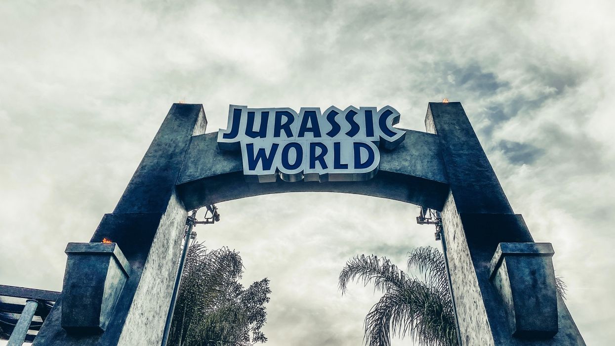 Jurassic World arch