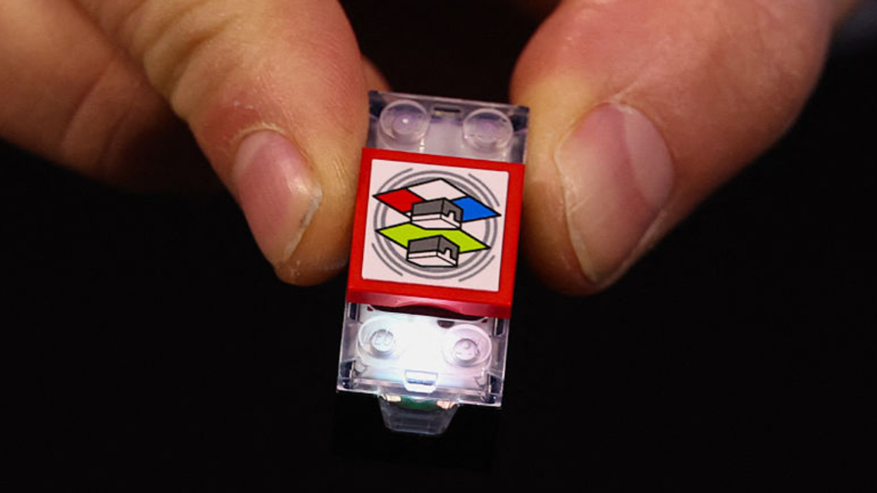 LEGO's 'SMART Brick'