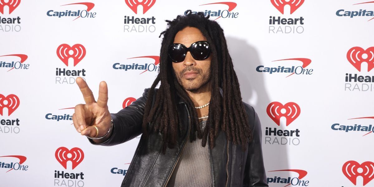 Lenny Kravitz reveals truth behind iconic giant scarf, Entertainment