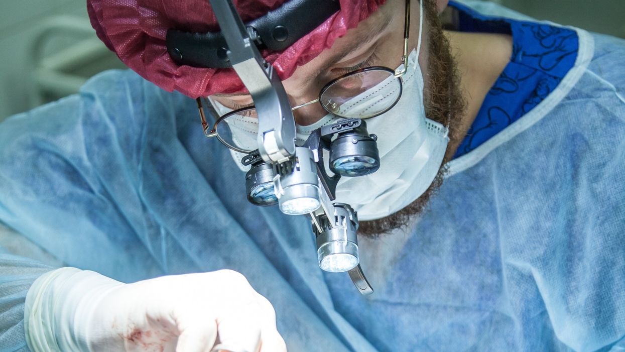 Surgeons Share Their Wildest 'Oh Sh*t' Moments With A Patient