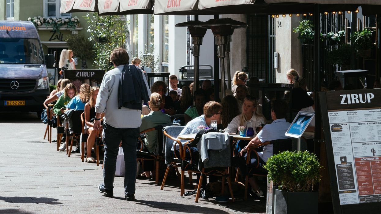 Outdoor dining and coffee in Western Europe