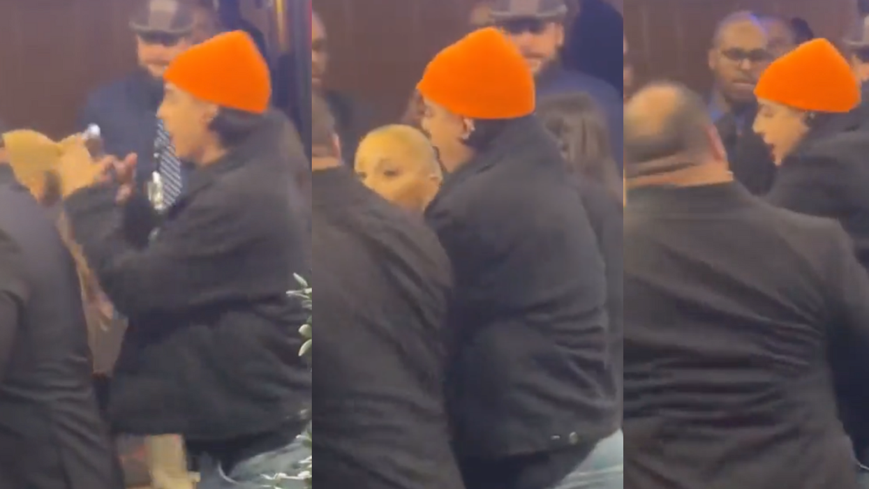 Reddit screenshots of fan and Ariana Grande