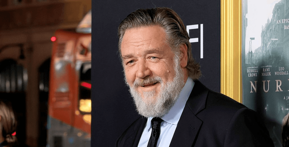 Russell Crowe Shuts Down Accusations He Was Rude To Fans In Paris After Video Goes Viral—But People Are Torn