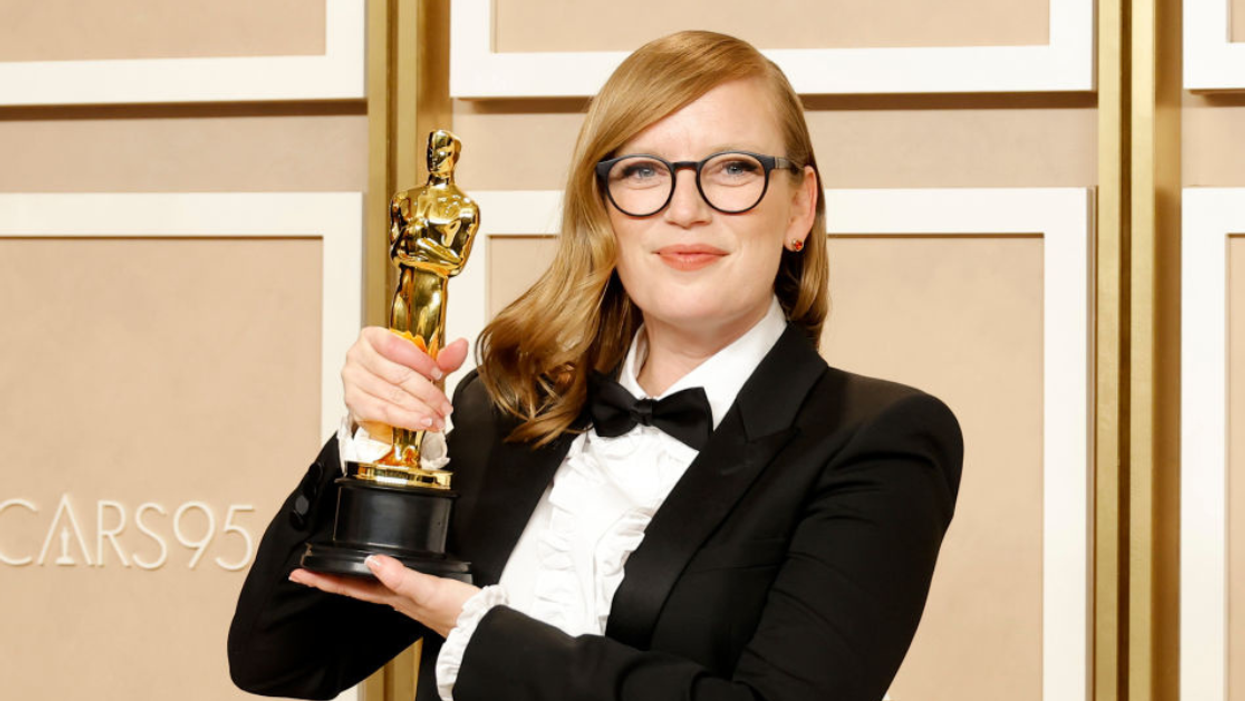 Sarah Polley with Oscar statue