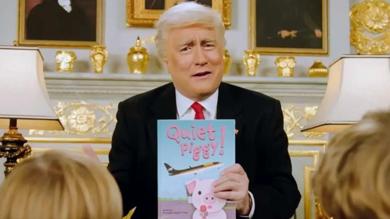 screenshot from "22 Minutes" Trump parody sketch