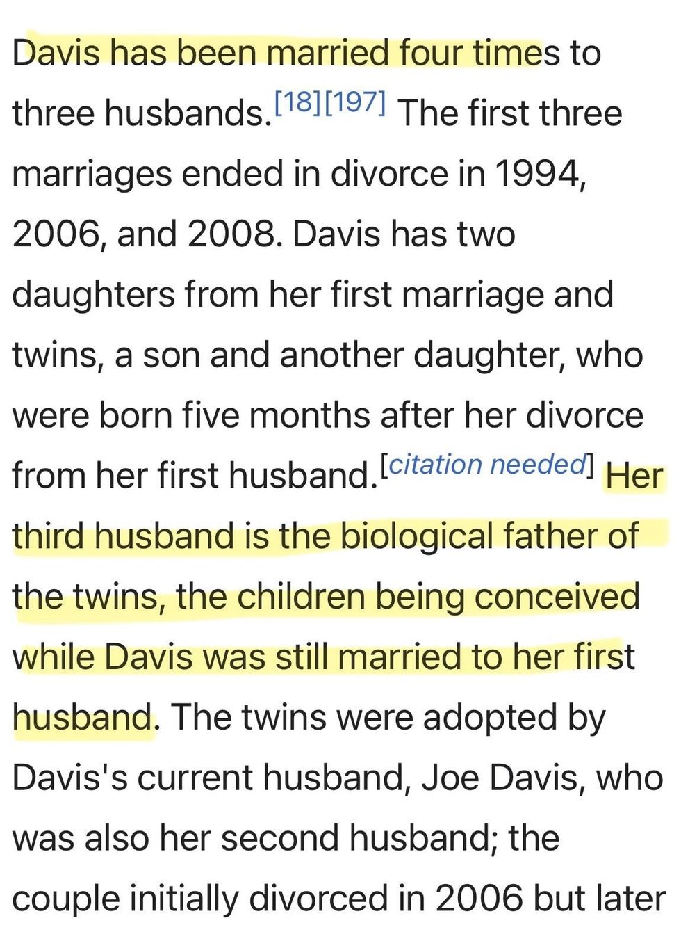 Screenshot from Kim Davis' Wikipedia page
