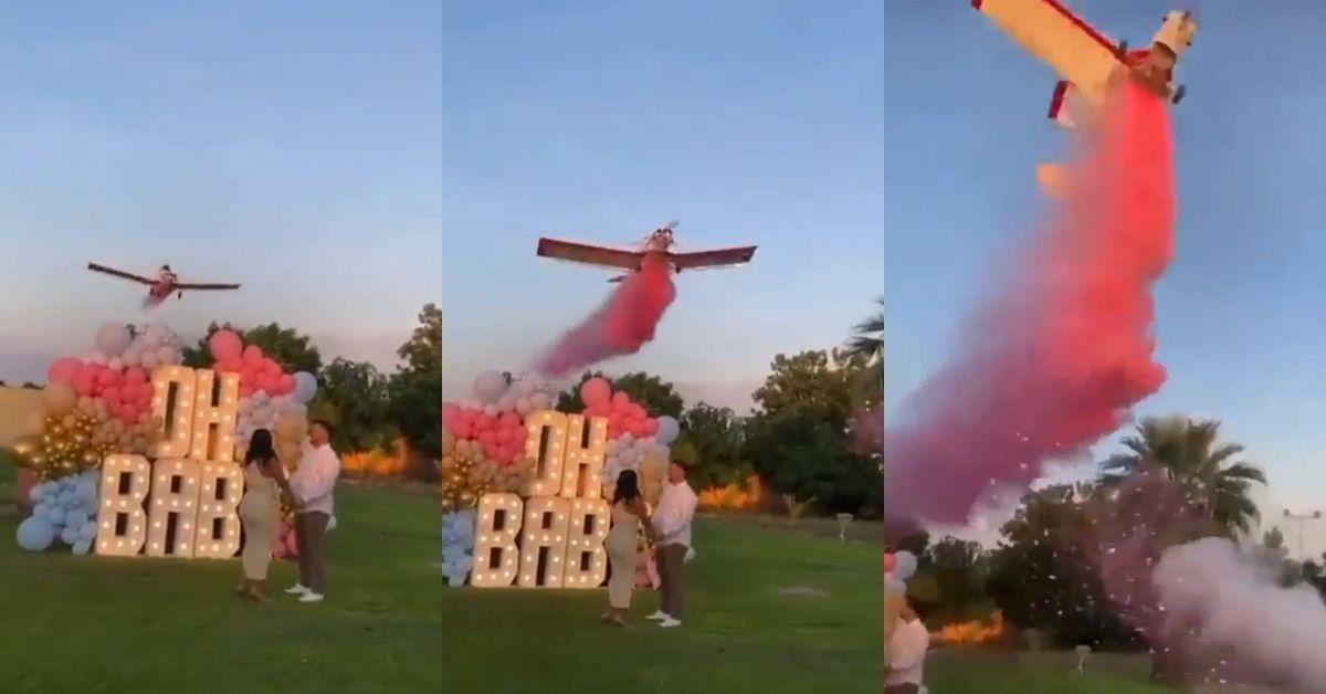 Screenshot of a plane participating in a gender reveal party