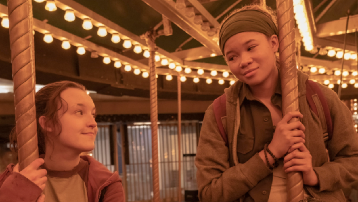 Screenshot of Bella Ramsey and Storm Reid in 'The Last of Us'
