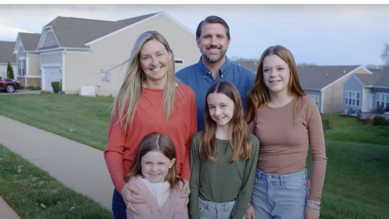 Screenshot of Derrick Anderson and his "family"