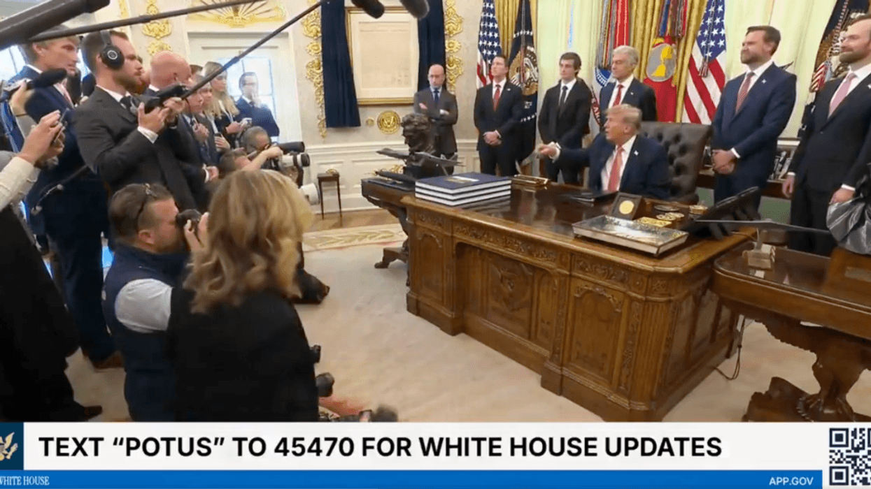 Screenshot of Donald Trump addressing Feinberg and reporters in the Oval Office