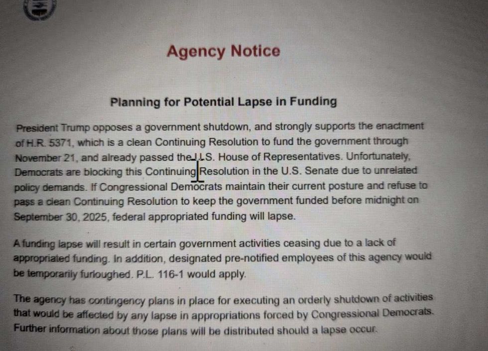 Screenshot of e-mail in which the Trump administration blames the shutdown on Democrats
