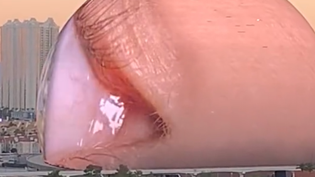 Screenshot of eyeball on The Sphere