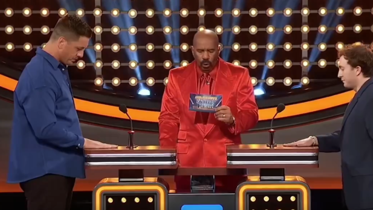 Screenshot of 'Family Feud' episode