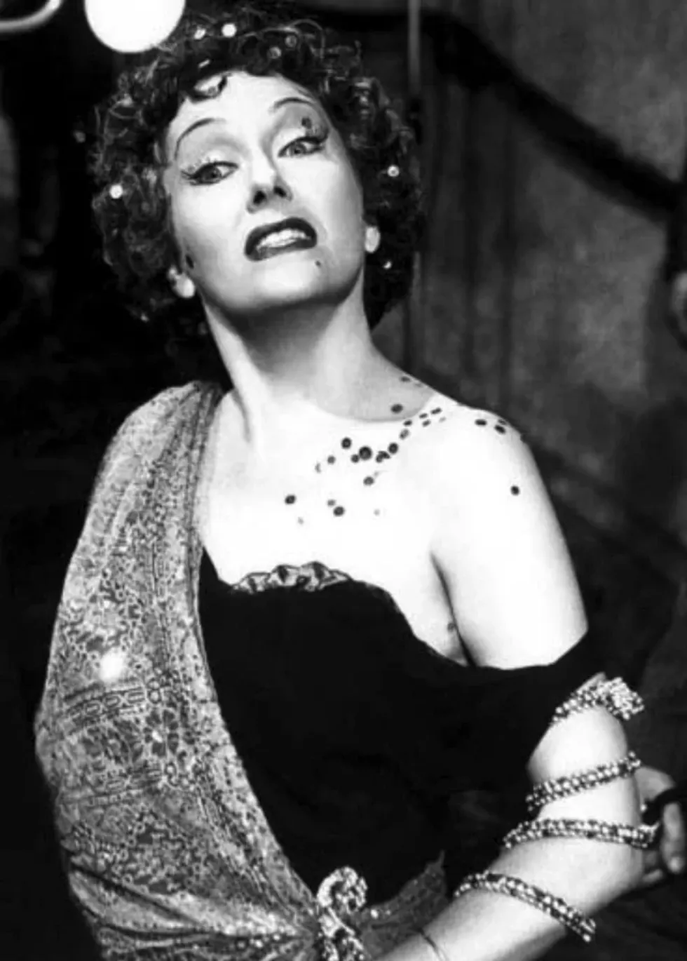 Screenshot of Gloria Swanson as Norma Desmond from "Sunset Boulevard"