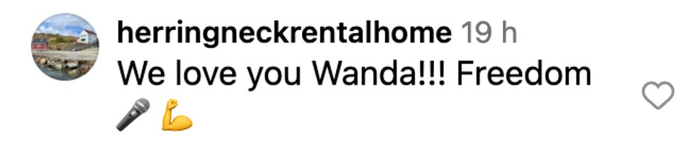 Screenshot of @herringneckrentalhome's post