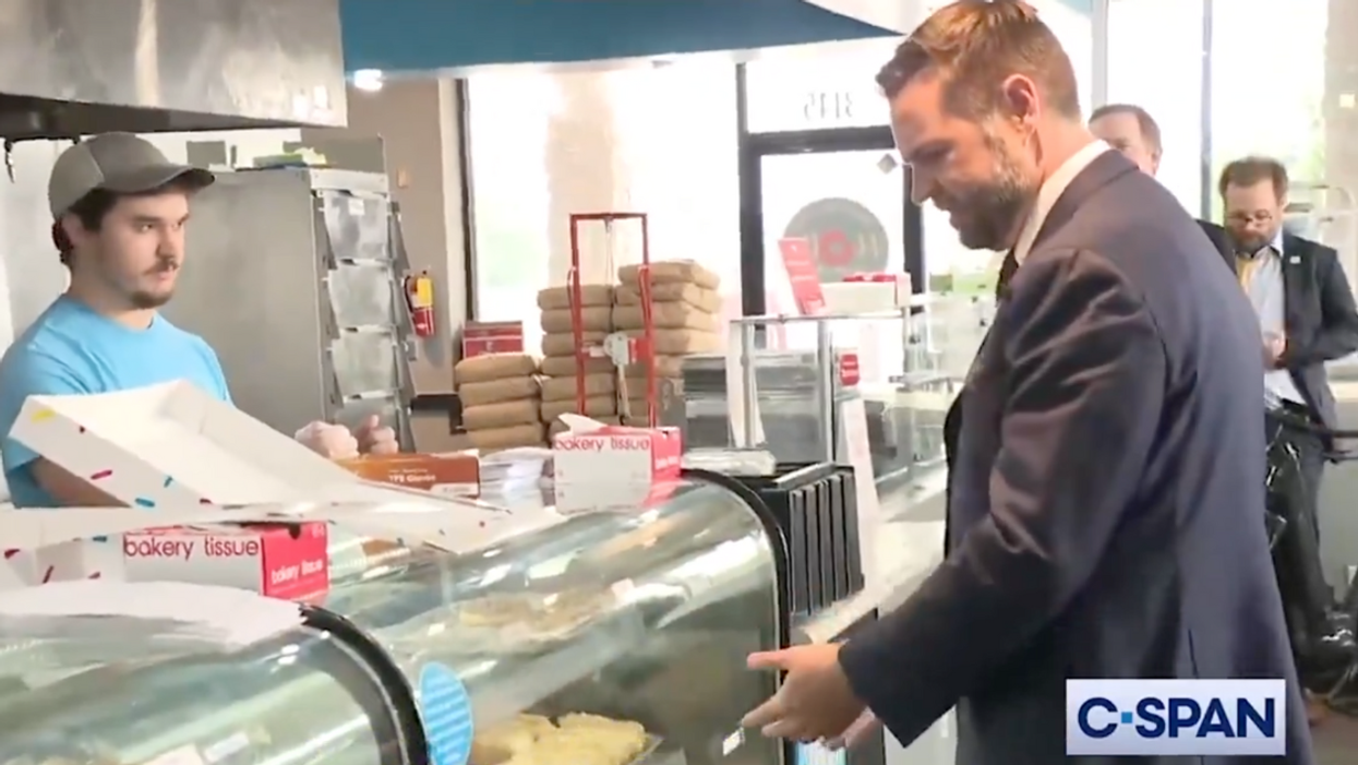 Screenshot of J.D. Vance and Georgia donut shop worker