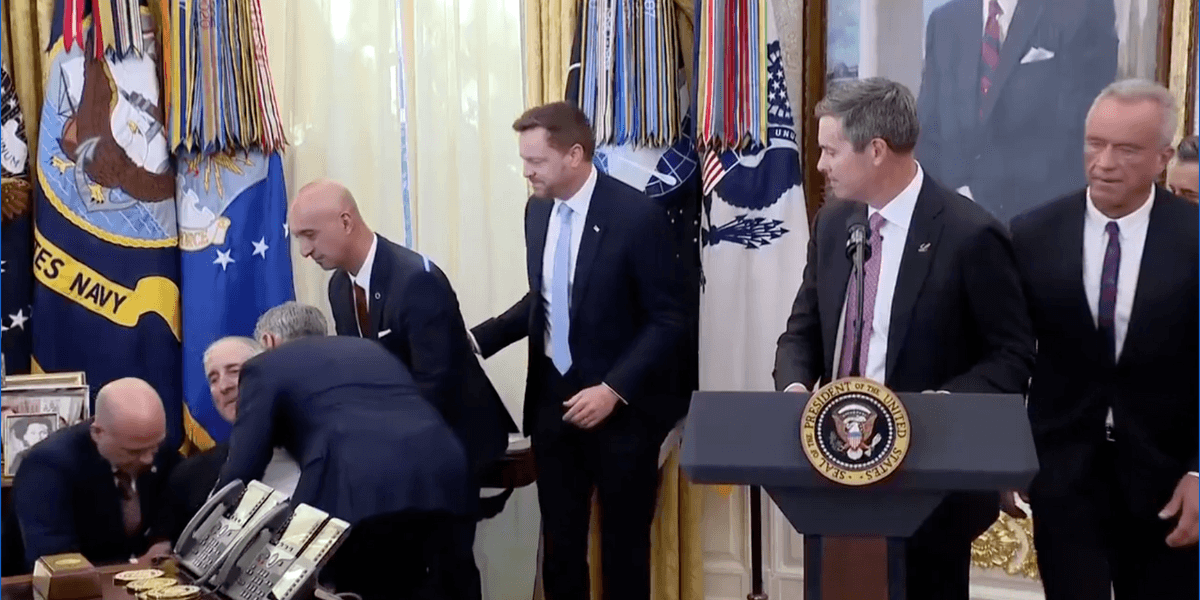 RFK Jr. Dragged For Bolting Out Of Oval Office The Moment A Man Collapsed During Press Briefing
