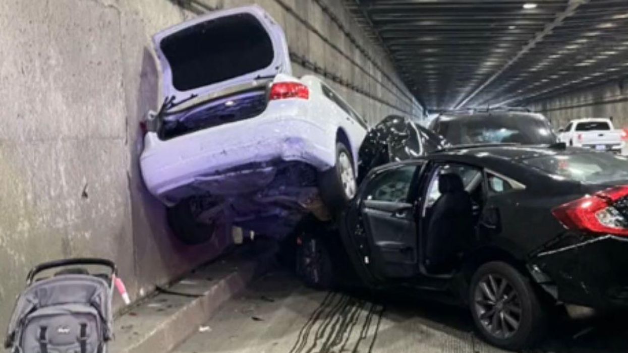 screenshot of pile-up in the Yerba Buena Island Tunnel of the San Francisco–Oakland Bay Bridge Complex