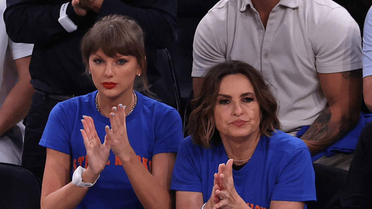 Taylor Swift and Mariska Mariska Hargitay at the NBA Playoffs