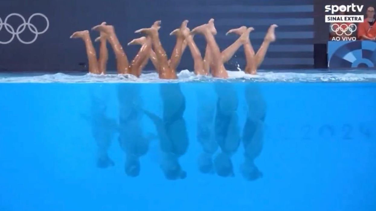 Team USA synchronized swimmers