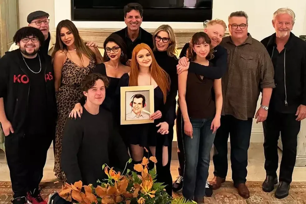 The cast of "Modern Family" in a shot from @jessetyler's Instagram