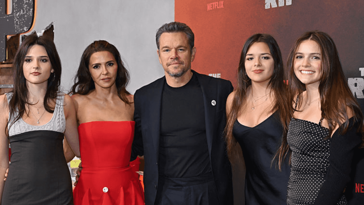 The Damon family: Isabella Damon; Luciana Damon; Matt Damon; Gia Damon; Stella Damon