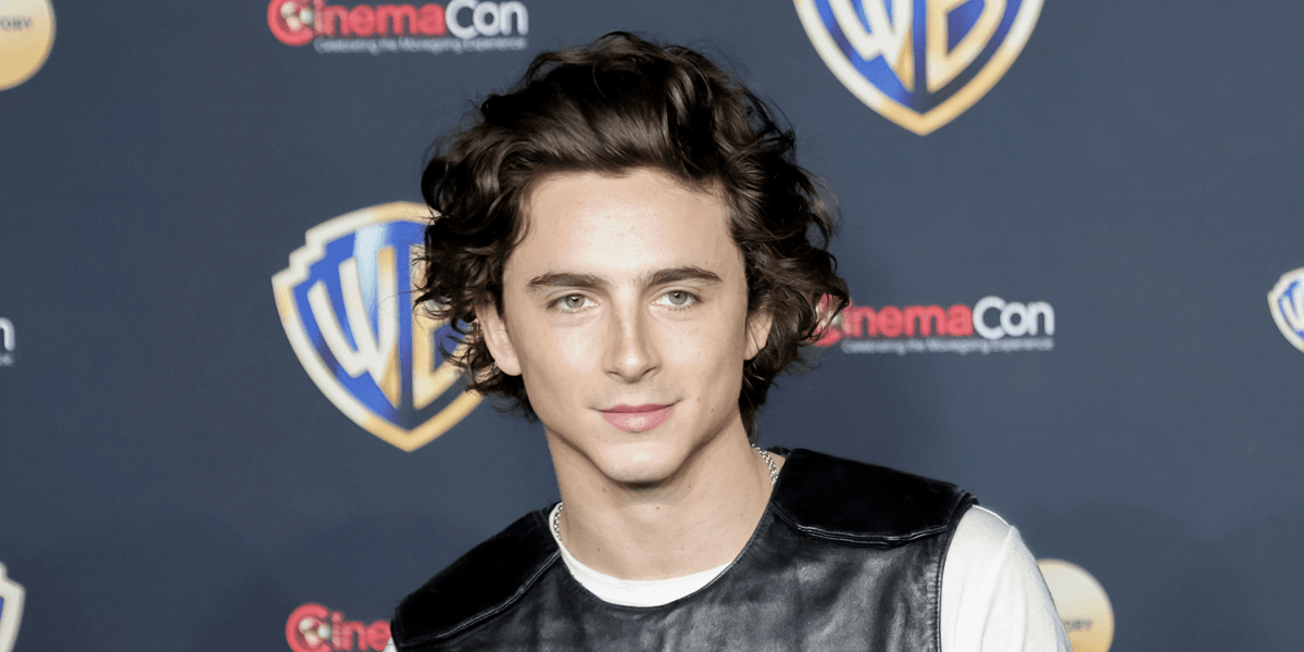 does timothee chalamet smoke cigarettes How Timothe Chalamet Enhances a Performance timothe chalamet