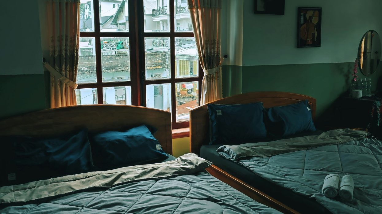 Two separate beds in the bedroom