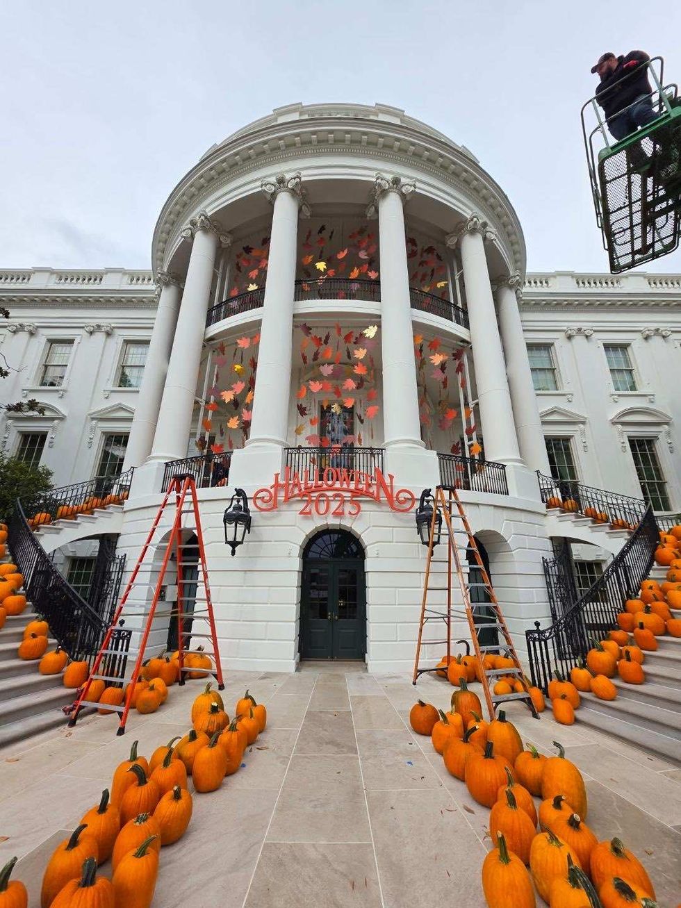 White House Halloween decorations