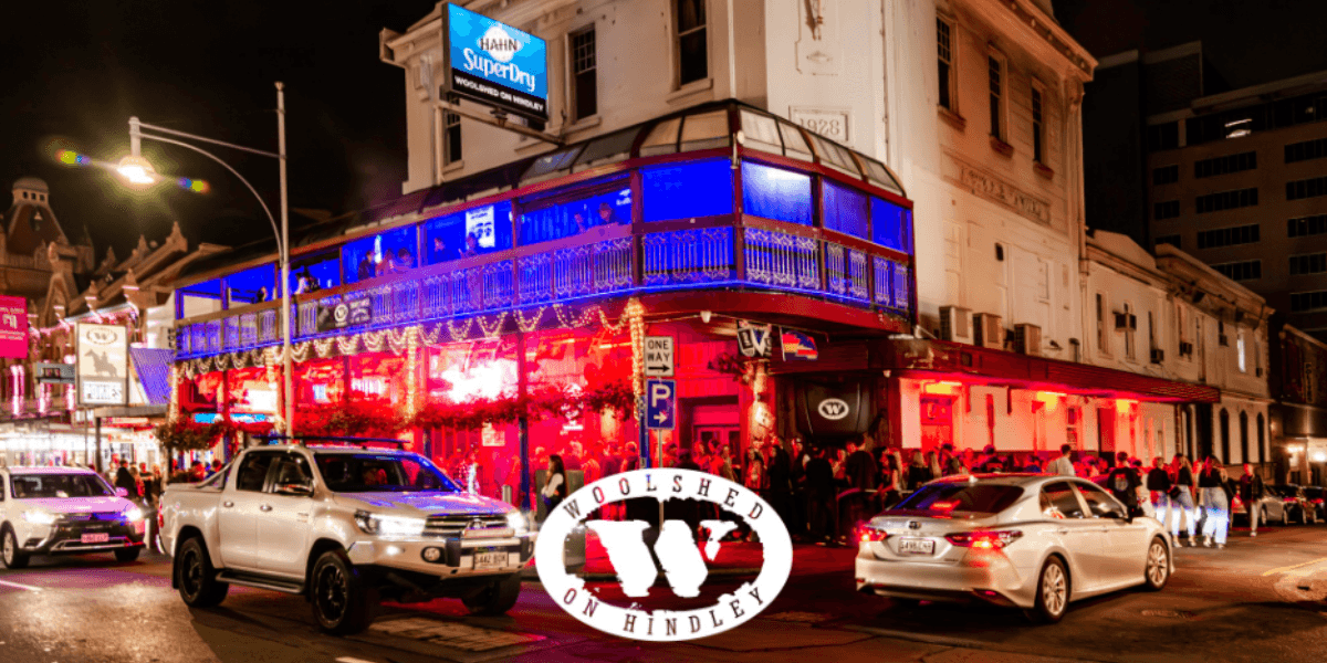 Pub Bra Pub Apologizes For Free Drinks Based On Women's Bra Size - Comic Sands