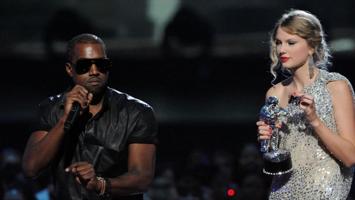 Ye interrupting Taylor Swift at the 2009 MTV Video Music Awards